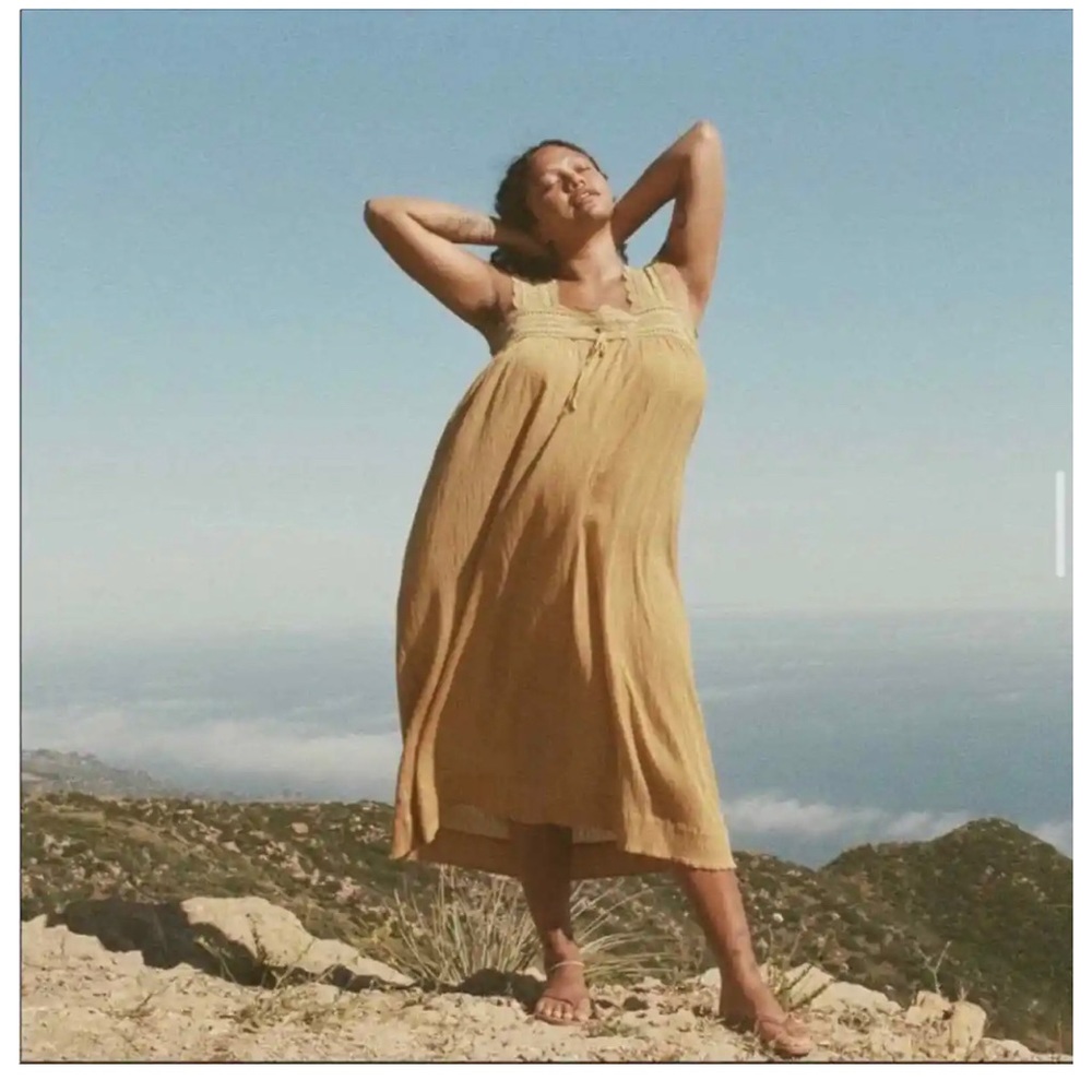 Doen dress briony honey wheat size medium